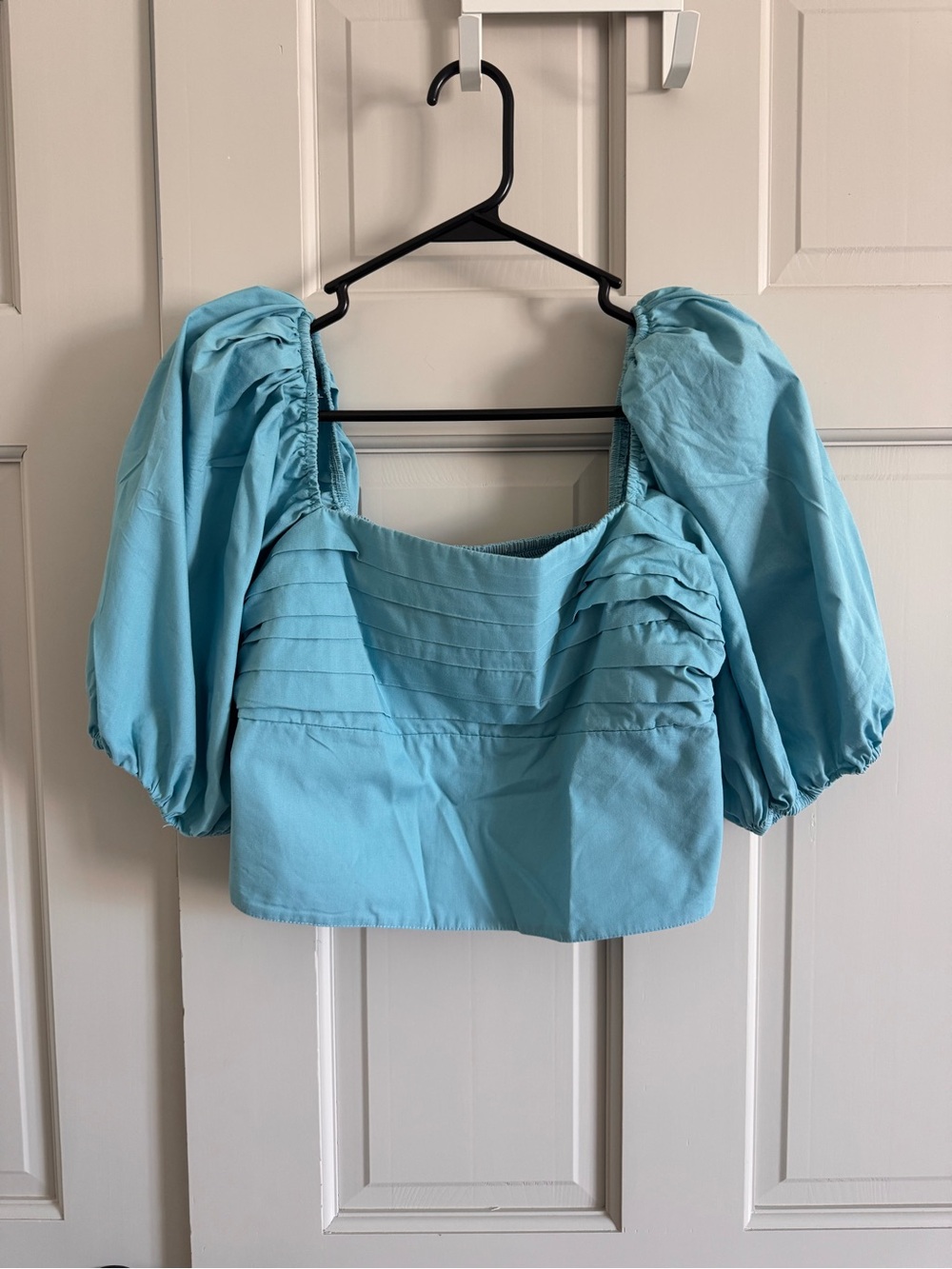 Abercrombie & Fitch puff sleeve crop top M